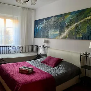 Beautiful And Charming In The Heart Of The Old Town Varsovia