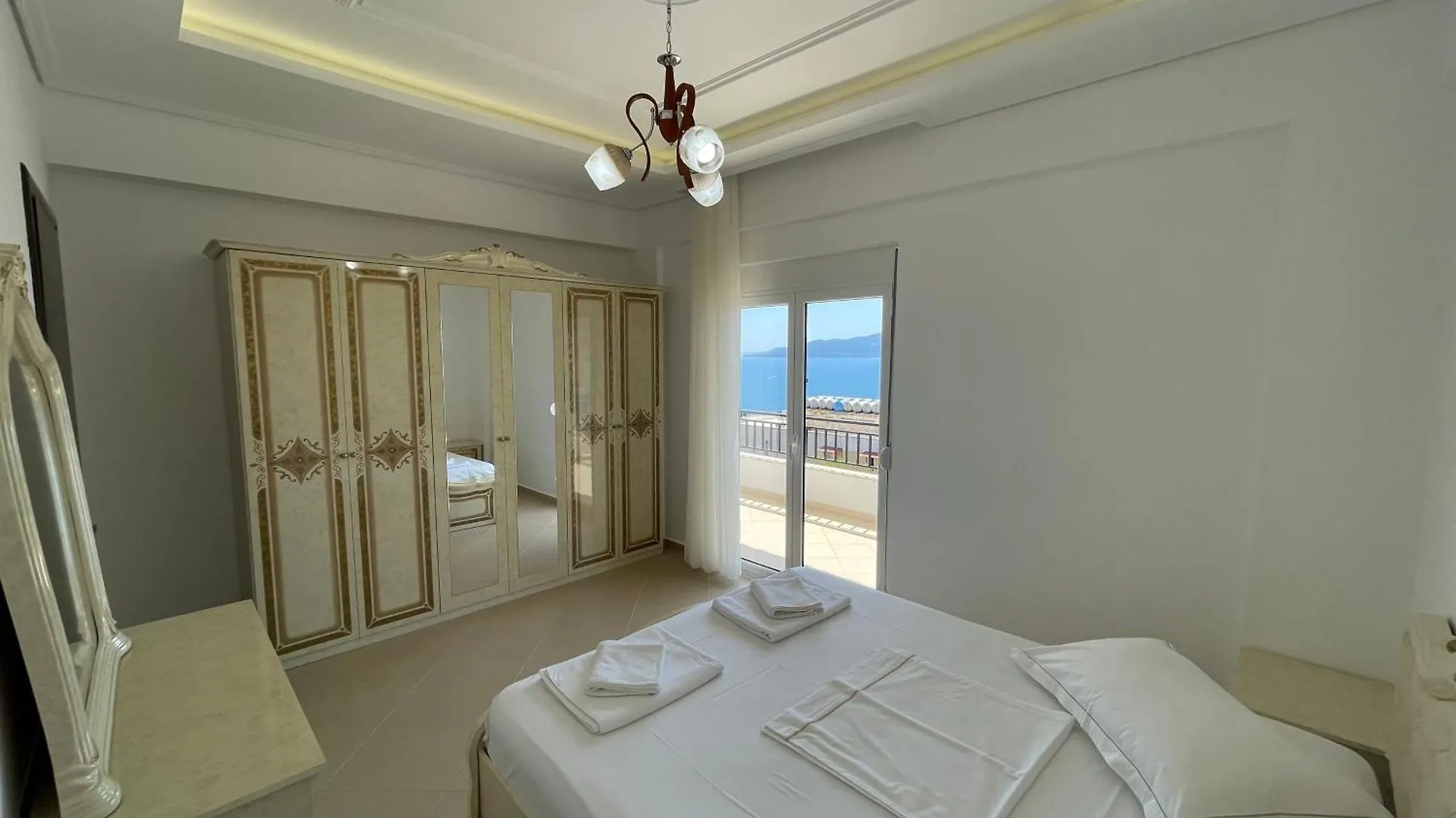 Villa Sildi Sarandë Appartement
